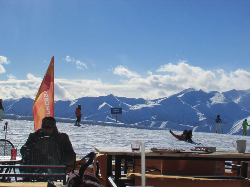 თებერვალს შაბათს გთავაზობთ ერთ დღიან ტურს გუდაურში