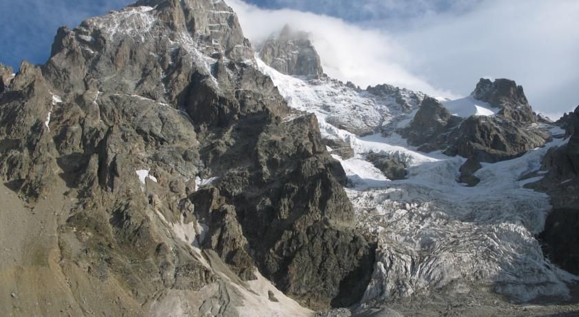 დღიანი ტური სვანეთში - ,- , - აპრილს