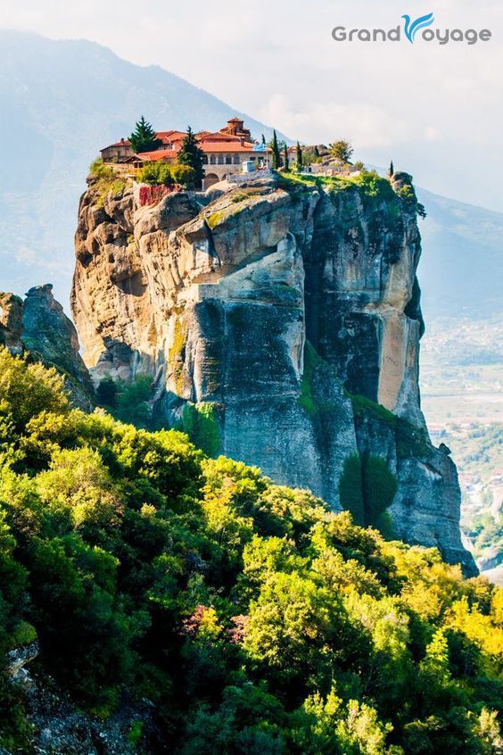 მეტეორა - ცაში დაკიდული გასაოცარი ბერძნული მონასტრები