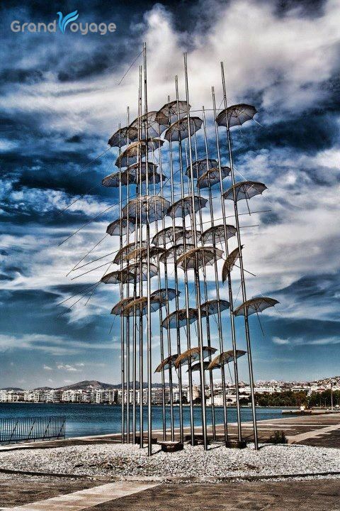 მეტეორა - ცაში დაკიდული გასაოცარი ბერძნული მონასტრები