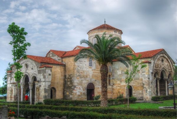 ზღაპრული უზუნგოლი და ისტორიული ტრაბზონი