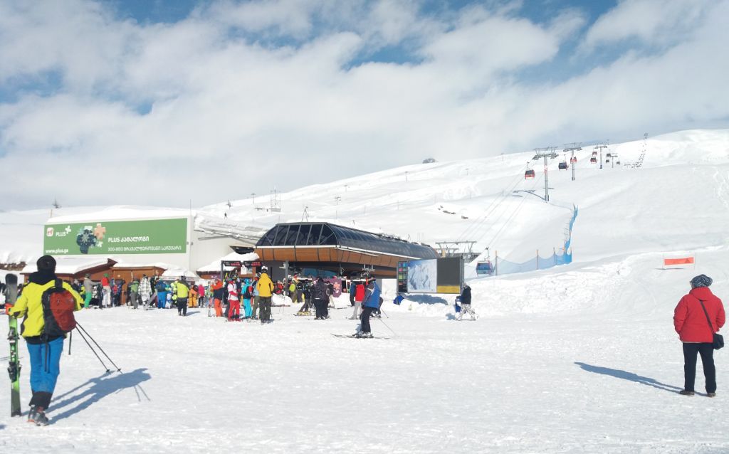 ერთდღიანი სათხილამურო ჯიპ-ტური გუდაურში