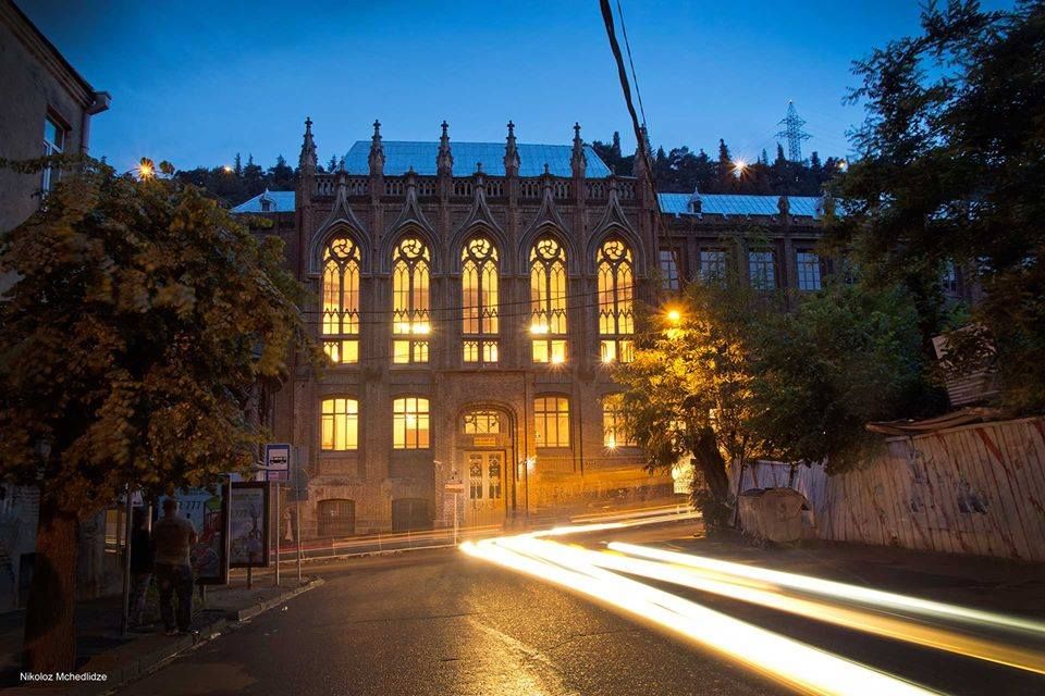 ხელოვნებათმცოდნის თვალით დანახული თბილისი - მარტი (კვირა)