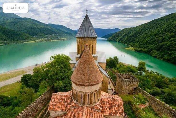 დღიანი ტური ყაზბეგში