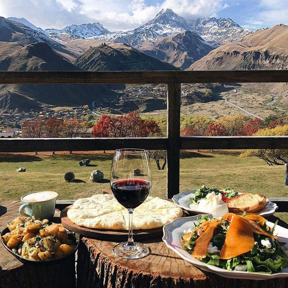 დღიანი ტური ყაზბეგში