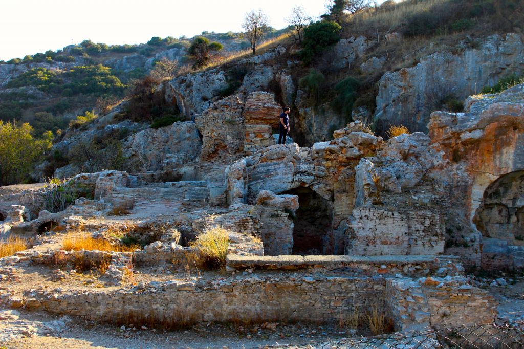 ექსკლუზიურად < ჩვენთან კუშადასი, ეფესო და სელჩუკი ერთი ტურის ფარგლებში