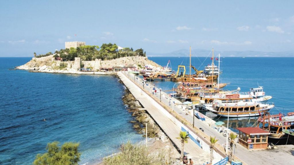 ექსკლუზიურად < ჩვენთან კუშადასი, ეფესო და სელჩუკი ერთი ტურის ფარგლებში