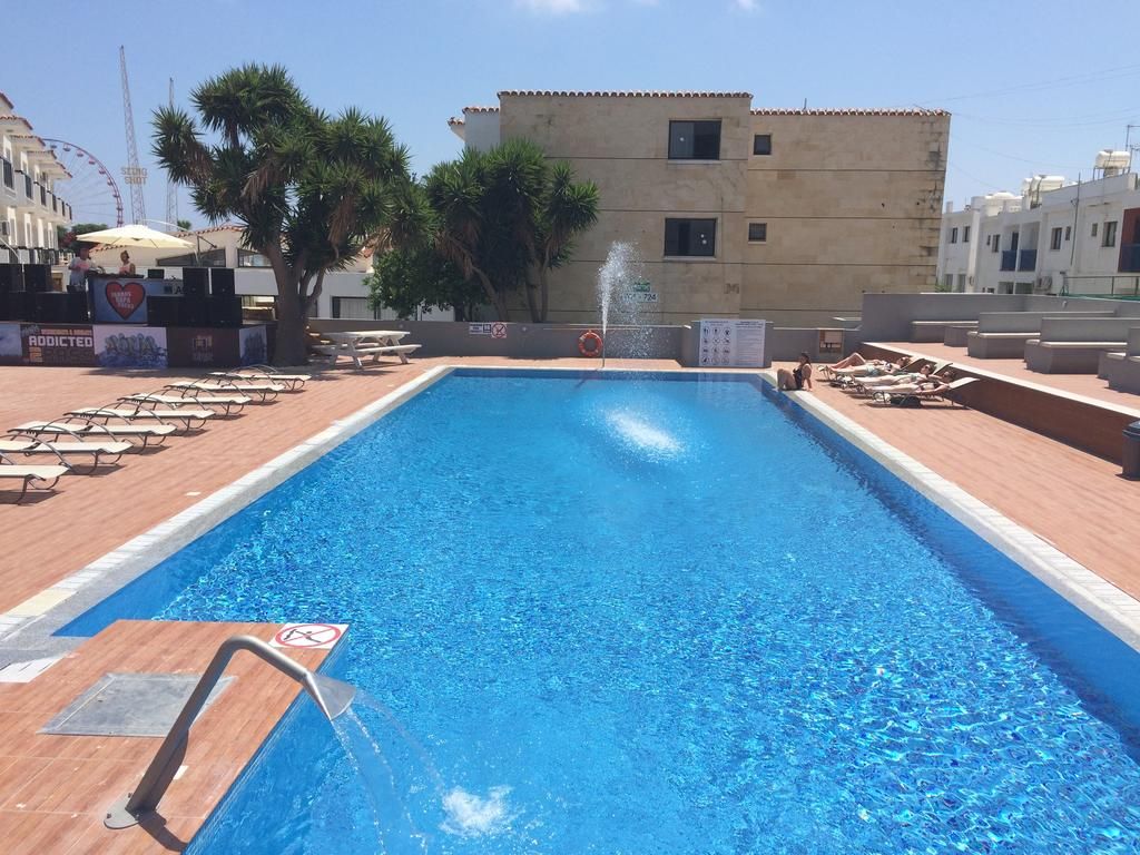 აია ნაპა 