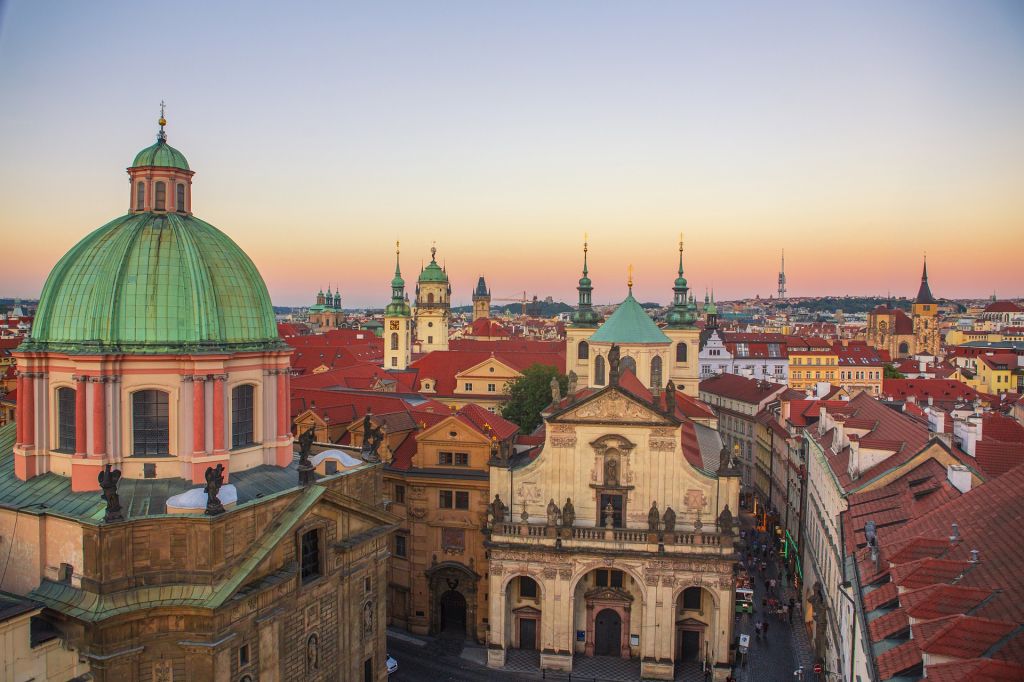 მოინახულეთ ბუდაპეშტი პრაღა 