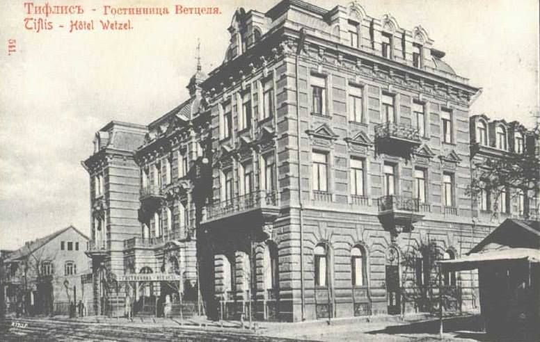 ხელოვნებათმცოდნის თვალით დანახული აღმაშენებლის გამზირი - მარტი, კვირა.