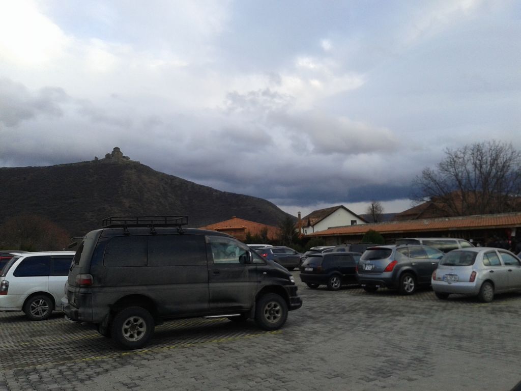 ერთდღიანი ჯიპ-ტური ზედაზენზე 