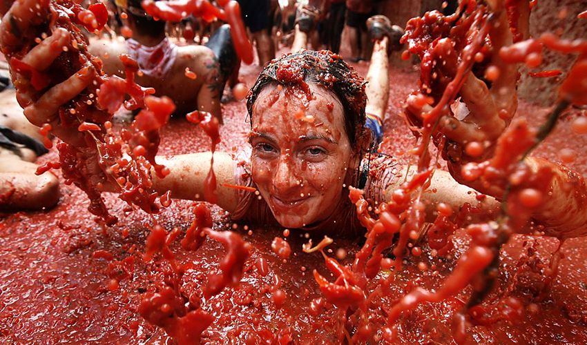 La Tomatina - ვიგორაოთ ტონა პომიდორში