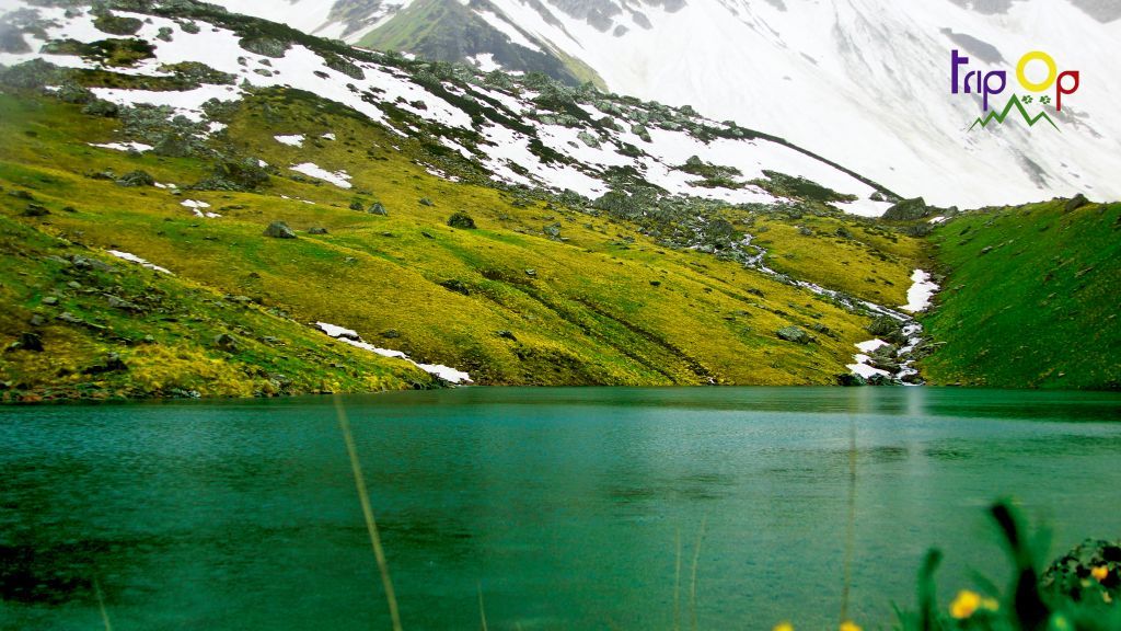 აბუდელაურის ფერადი ტბები