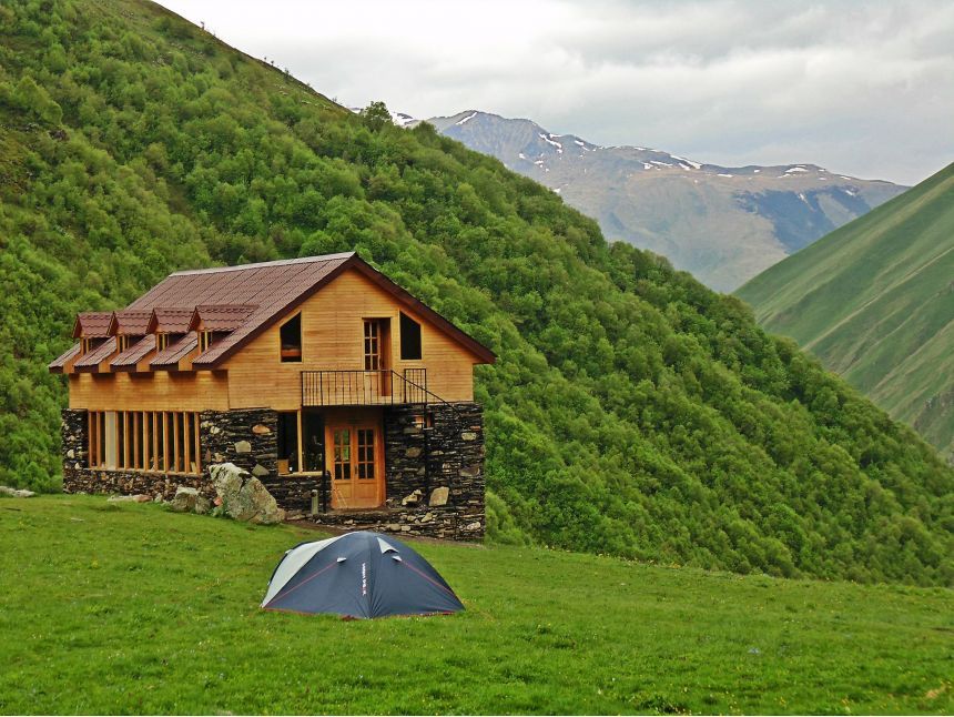 ულამაზესი, ჯუთა-ჭაუხი. შაბათს აპრილს.