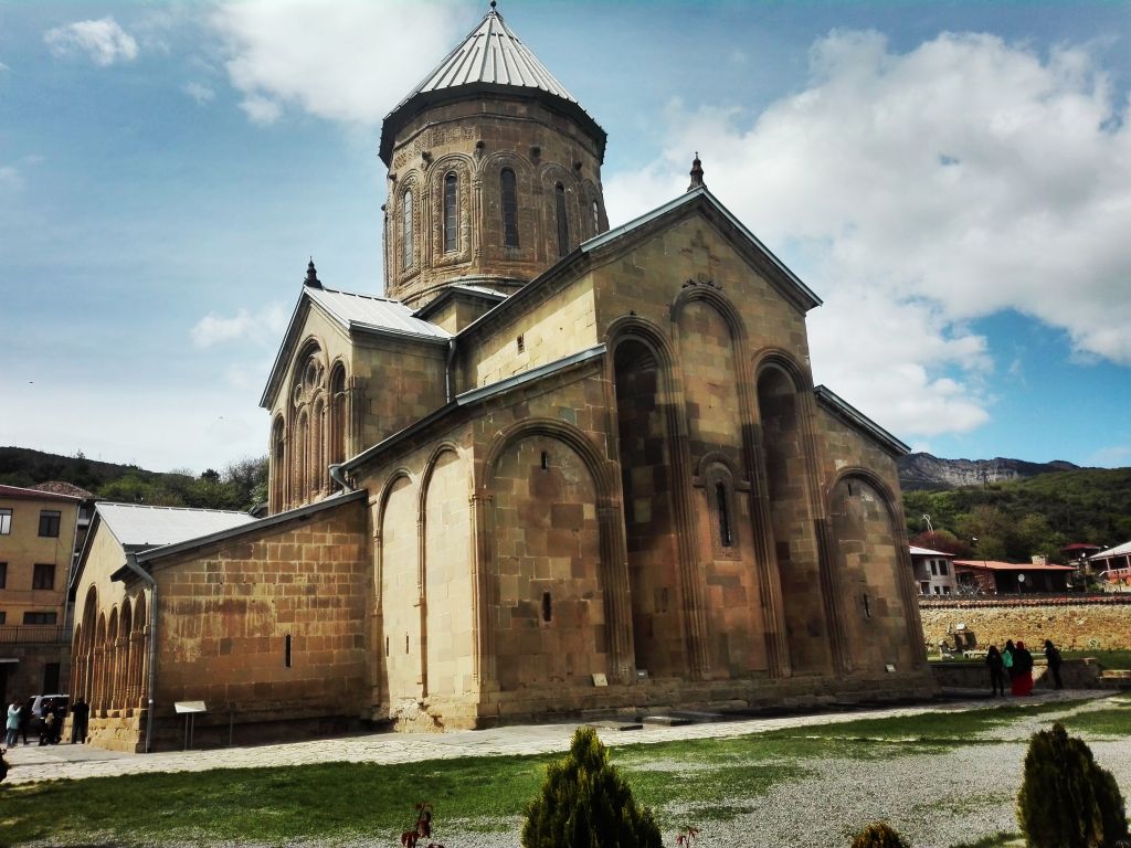 ექსკურსიები სკოლებისთვის ნებისმიერი მიმართულებით