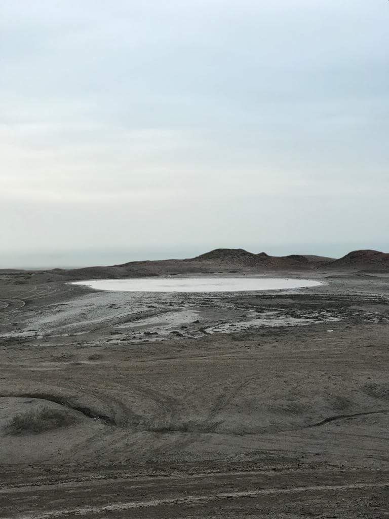 სულ სხვა ბაქო -- მაისი - ბაქო, გობუსტანი, ტალახის ვულკანები