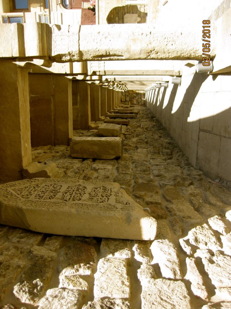 - მაისი ბაქოში . <