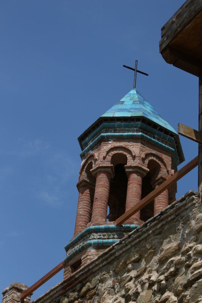 ფერადი მთების ტური 