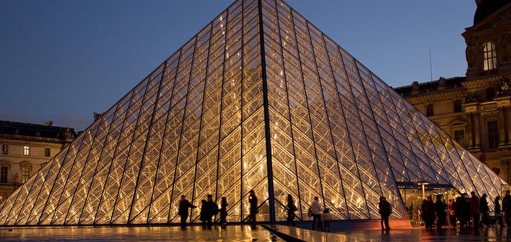 პარიზი - საუკეთესო ფასი დატვირთულ სეზონზე!