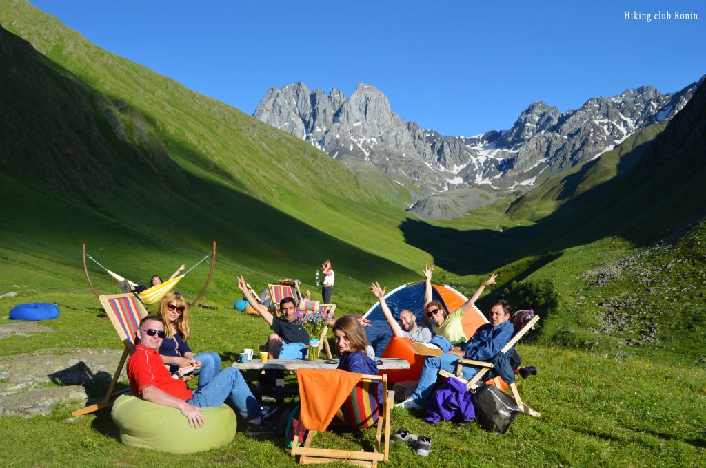 მოირონინე ჯუთა ივნისს, <