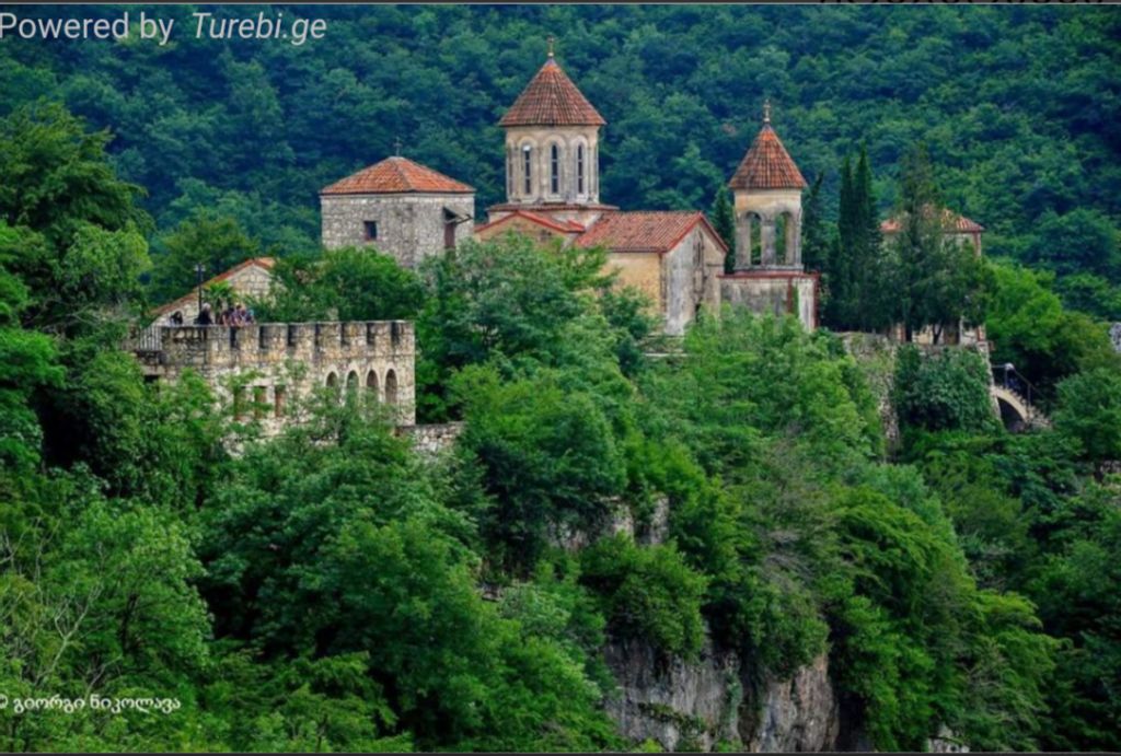 Tour in Imereti - Motsameta .... Gelati ... Bagrati Cathedral ....