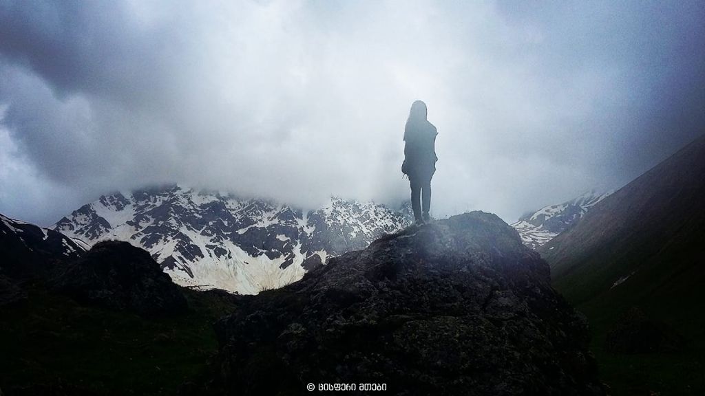 აბუდელაურის ფერადი ტბები