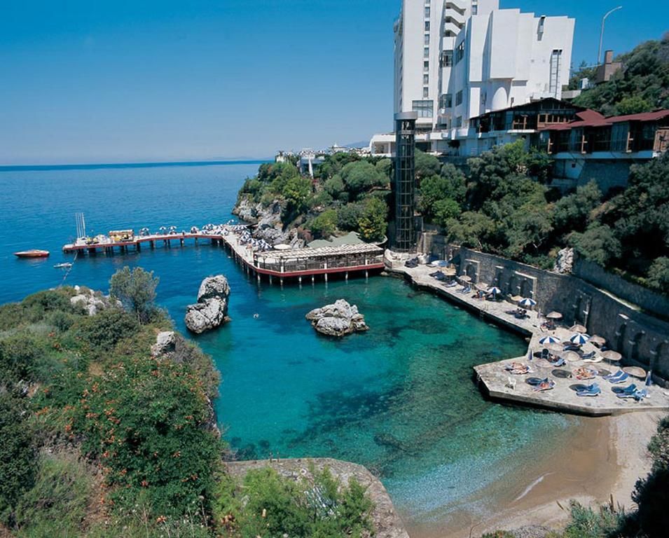 კუშადასი 