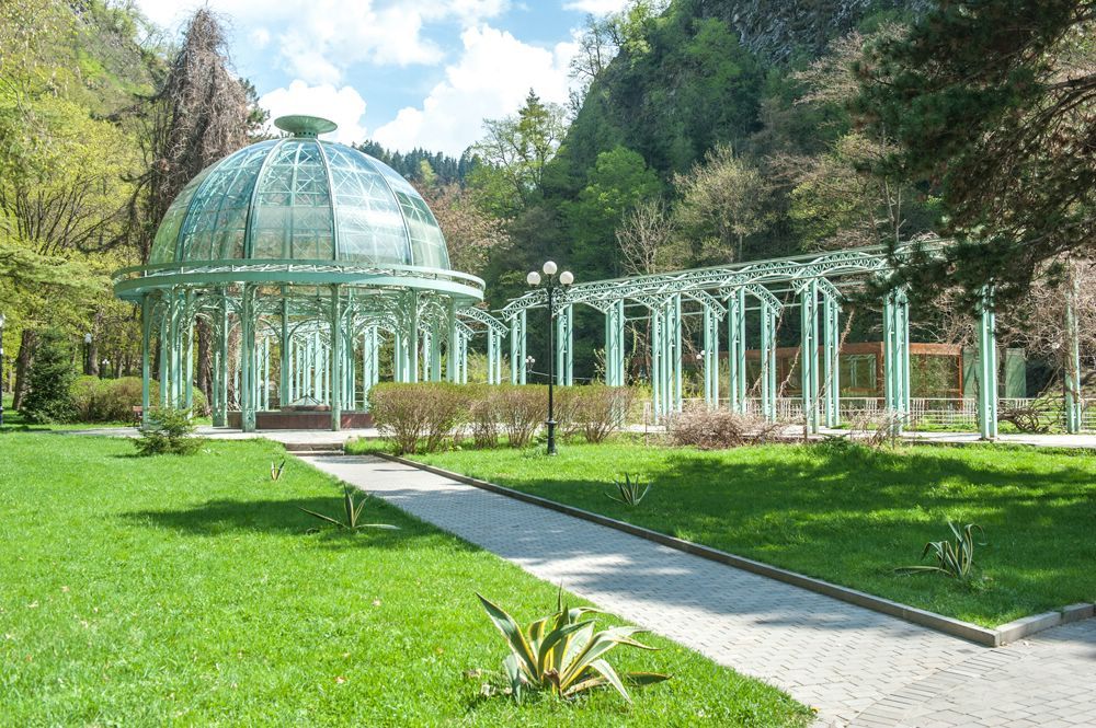 Borjomi-Rabati by sedan!