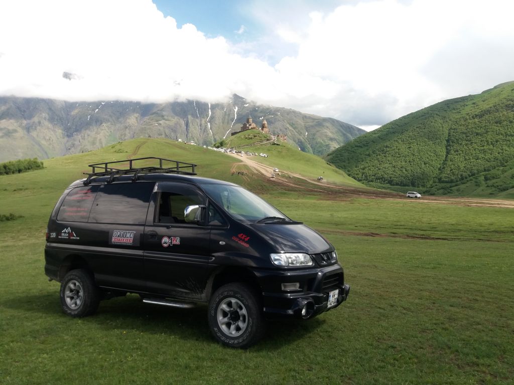 ერთდღიანი ჯიპ-ტური ყაზბეგში! გერგეტი, დარიალი.