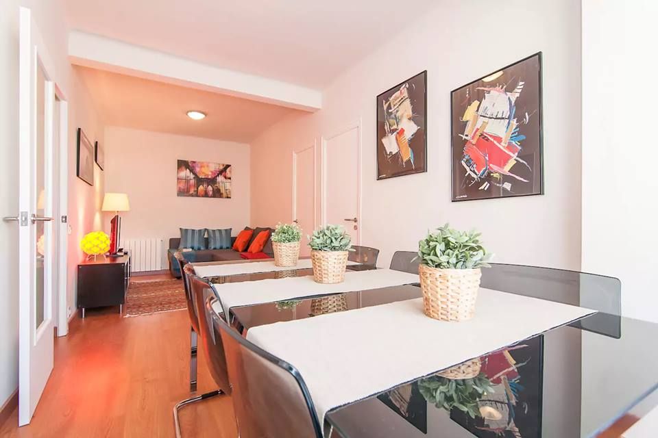 პარტამენტი ბარსელონაში- ავიაბილეთებიანად სულ რაღაც .