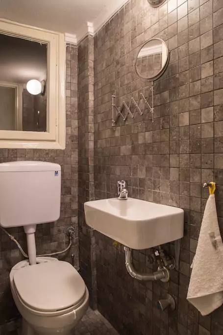 აპარტამენტი სალონიკში -ავიაბილეთებიანად სულ რაღაც !!!