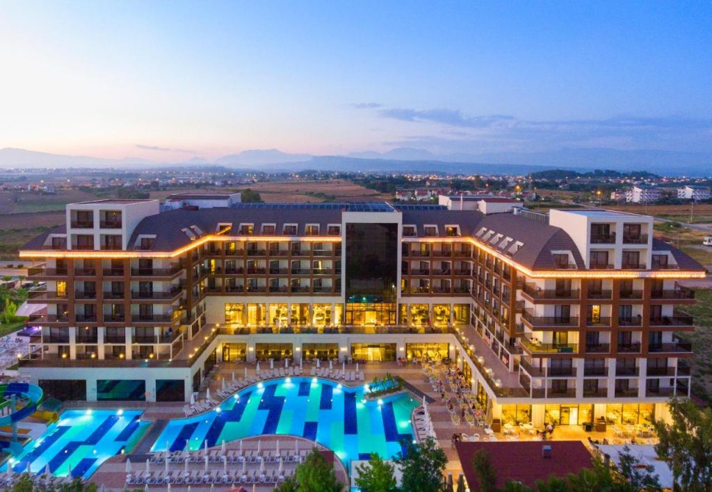 აქცია!!! თურქეთის *-იან სასტუმრო