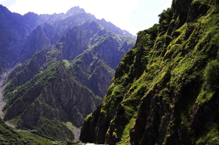 დღიანი ტური კლდეებში ჩაკარგულ სამოთხეში