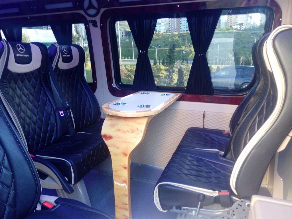 კორპორატიული ტურები