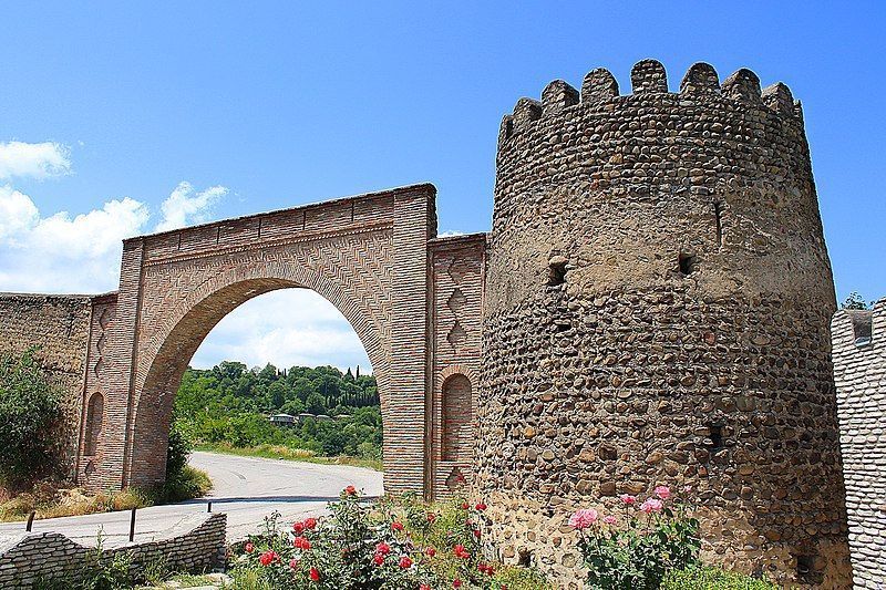 ლეგენდარული ტური ლეგენდარული ნიკალას სამშობლოში : სიღნაღი - ლეგენდარულ წინაპართა თავშესაფარი - ლეგენდარული წმინდა ნინოს მონასტერი - ლეგენდარული " პატარა კახი " - მარგარიტა და მილიონი წითელი ვარდები . . .