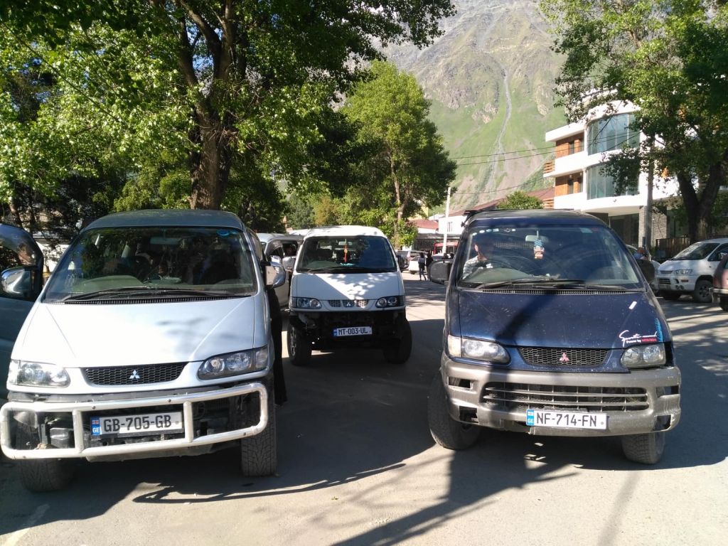 Вместе мы планируем поездку в Казбеги по разумной цене !!!