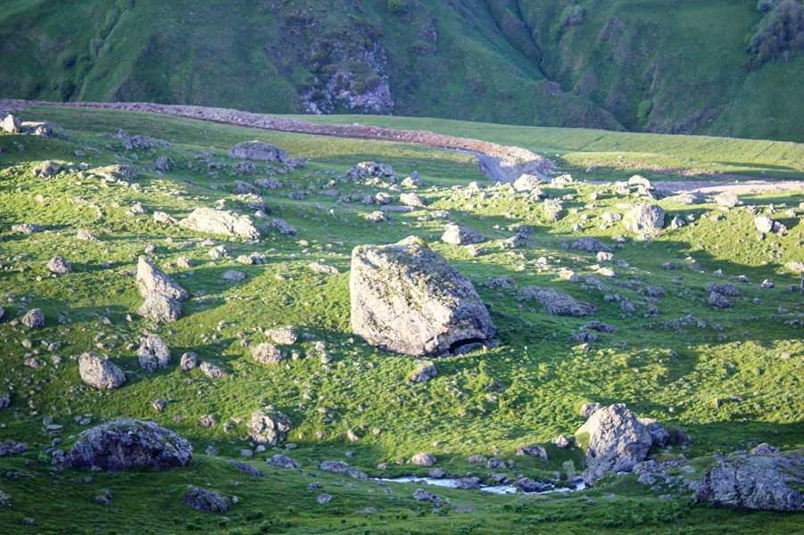 ხევსურეთის ტური - აბუდელაურების ფერადი ტბები