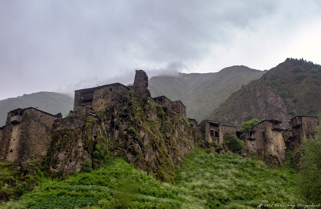 შტილი და მუცო <