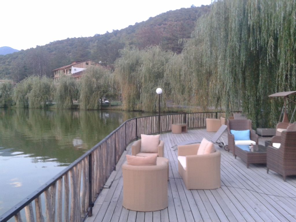 სიღნაღი-ბოდბე-ყვარელი-ილიას ტბა-იყალთოს მონასტერი-თელავი.