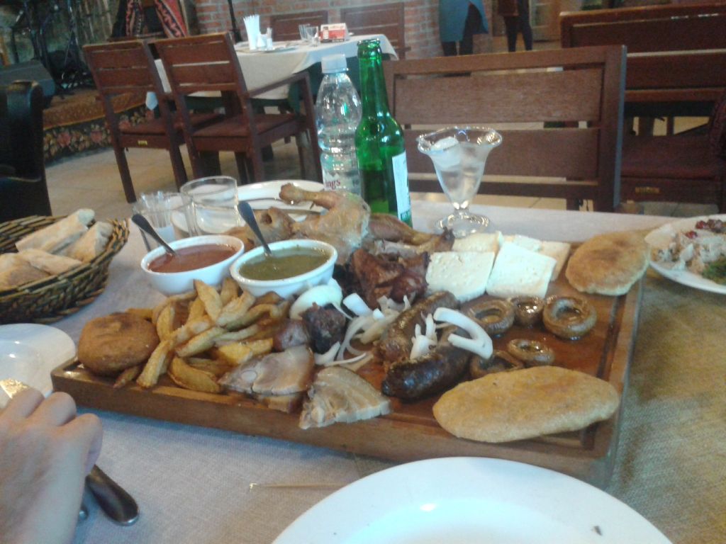 სიღნაღი-ბოდბე-ყვარელი-ილიას ტბა-იყალთოს მონასტერი-თელავი.