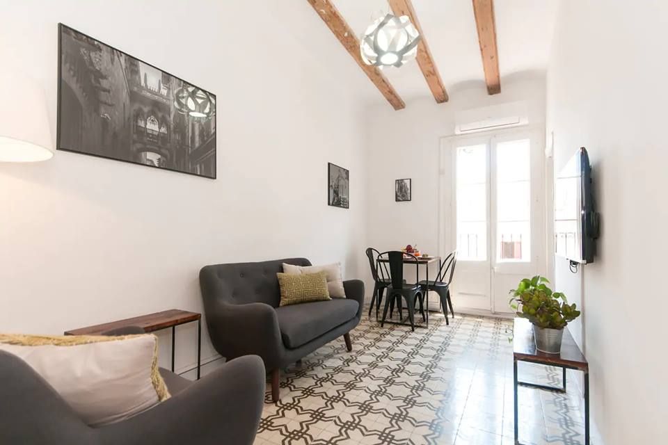 აპარტამენტი ბარსელონაში საუკეთესო ადგილას!