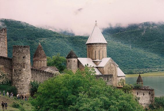 ტურები საქართველოს ნებისმიერ კუთხეში