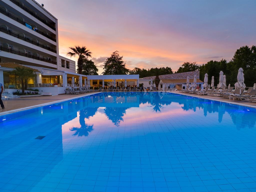 დღის აქცია - პიერია