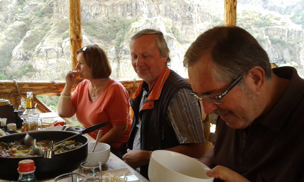 სიღნაღი-ბოდბე-ყვარელი-ილიას ტბა-იყალთოს მონასტერი-თელავი.