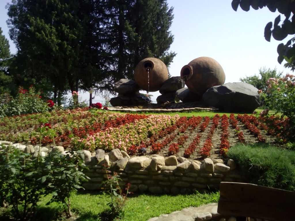 ბორჯომი- ახალციხე (რაბათის ციხესიმაგრე )- ვარძია. -ლარიდან.