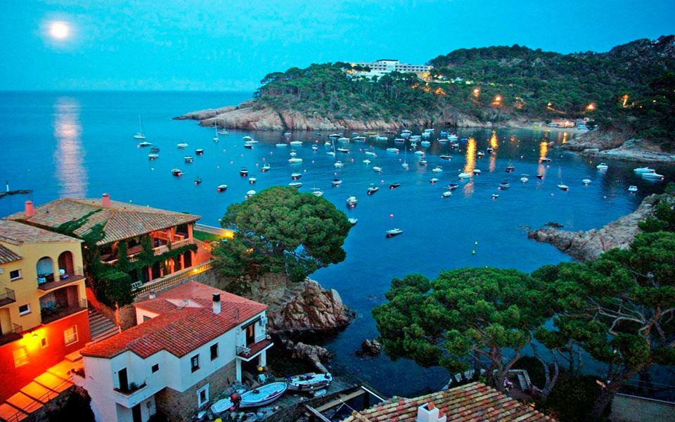 ბარსელონა - კოსტა - ბრავა! ჯგუფური საგზური ყოველ შაბათ დღეს!!!