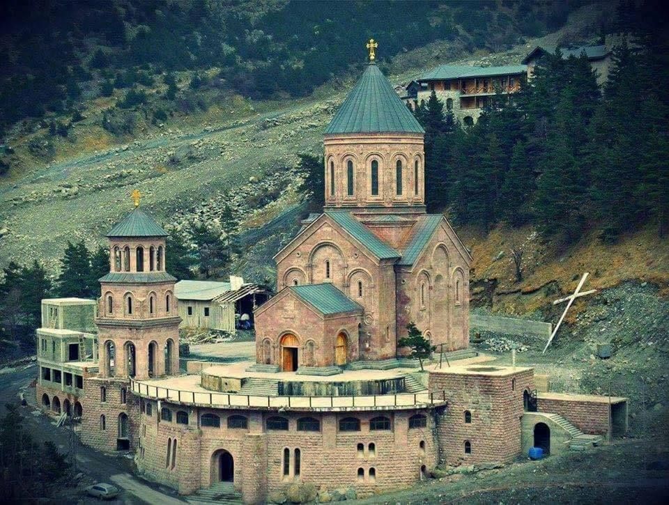 ყაზბეგი - გერგეტი, დარიალი, ხევის სიონი - სექტემბერი