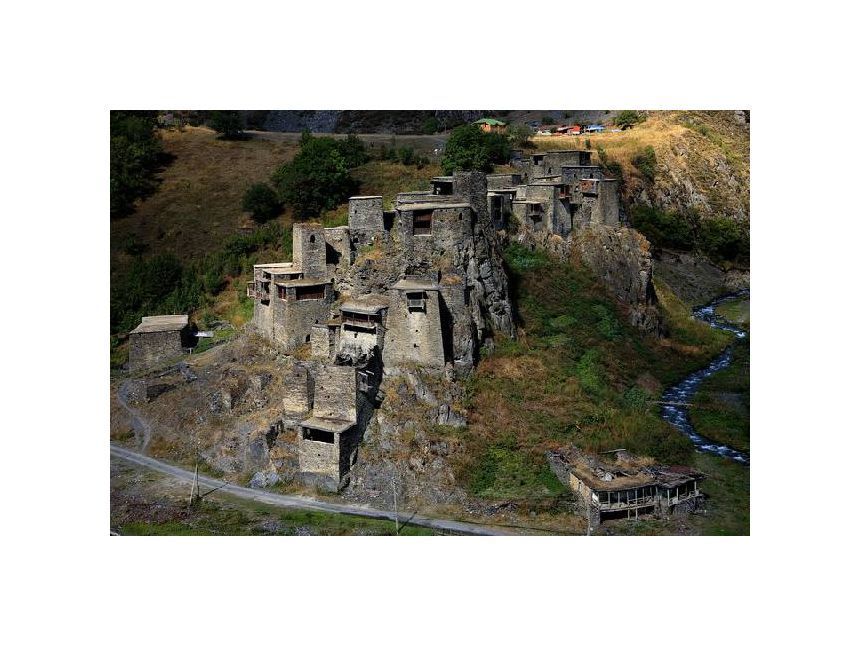 Tours in Georgia / Travel with comfortable car / guide (English / Russian / German)