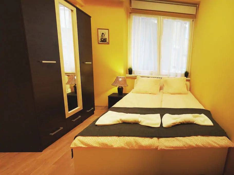 დაისვენე მეგობრებთან ერთად ულამაზეს ქალაქ ბუდაპეშტში!!!აპარტამენტს +ავიაბილეთები ❗