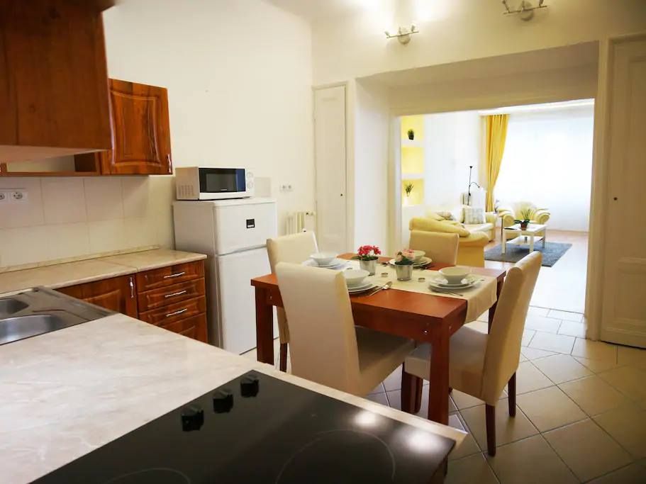 დაისვენე მეგობრებთან ერთად ულამაზეს ქალაქ ბუდაპეშტში!!!აპარტამენტს +ავიაბილეთები ❗